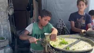 Gazzeli çocuklar oyun oynamak yerine yaşam mücadelesi veriyor