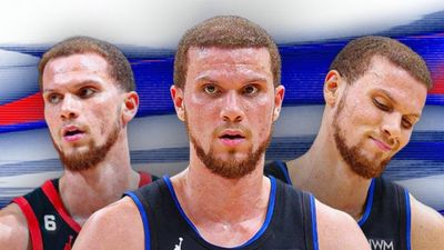 Bahçeşehir Koleji, Malachi Flynn'i renklerine bağladı
