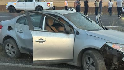 Siirt'te iki otomobil çarpıştı: 5 yaralı
