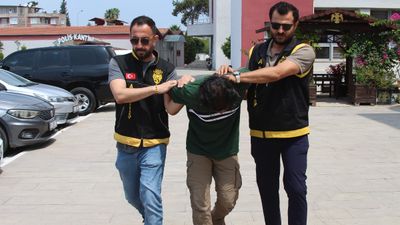 Adana'da gençleri sopayla dövdüğü öne sürülen şüpheli serbest kaldı