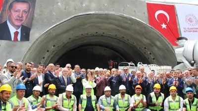 Abdulkadir Uraloğlu: Ankara-Samsun arası 2,5 saate düşecek