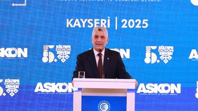 'Milli gelirimiz 1 trilyon 371 milyar dolara yükseldi'