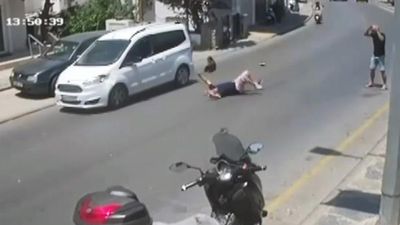 Muğla'da aracın çarptığı yaşlı adam yaralandı