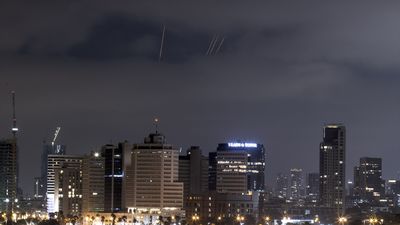 İran'dan İsrail'e yeni füze saldırıları başlatıldı
