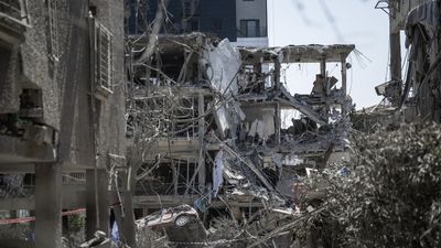 İsrail'in saldırdığı İran'da hayatını kaybedenlerin sayısı artıyor