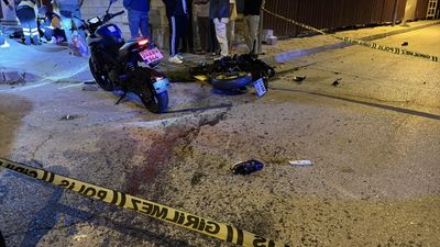 Erzincan’da hafif ticari araç ile motosiklet çarpıştı: 2 ölü, 1 yaralı