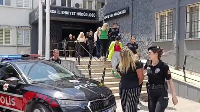 Bursa'da fuhuş yapan masaj salonlarına baskın