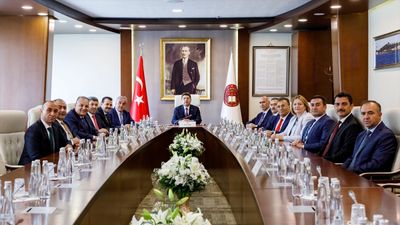HSK'de yeni görev dağılımı