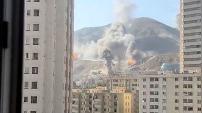 Tahran'dan patlama sesleri yükseliyor