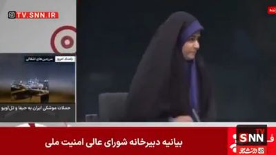 İsrail, İran devlet televizyonunu vurdu