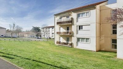 Fransa'da 9 yaşındaki çocuk yalnız yaşadı