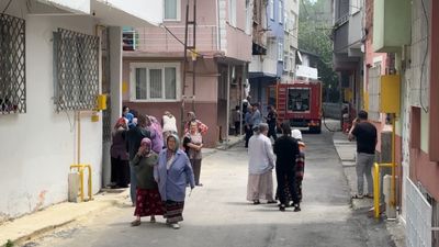 Samsun'da ev yangını: Anne ve kızı dumandan etkilendi