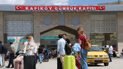 İranlılar, sınır kapılarında yoğunluk oluşturdu
