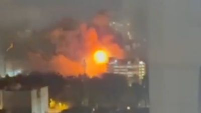 Tahran’da şiddetli patlama sesleri duyuluyor
