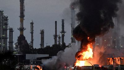 İsrail'de benzin krizi: Akaryakıt kuyruğunda kavga kamerada
