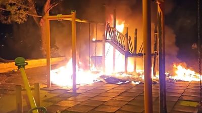 Amasya'da çocuk parkı alev alev yandı