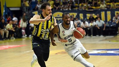 Beşiktaş yöneticisi Özkan Arseven'den basketbol hakemi Yener Yılmaz sözleri