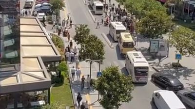 Bakırköy'de hastane bahçesinde silahlı saldırı