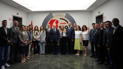 Mehmet Şimşek, VİMER'i ziyaret ederek ikincilik ödülünü kutladı