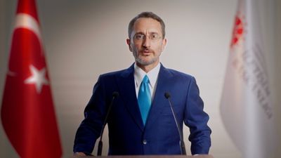 Fahrettin Altun: 250 bininci konutun anahtarları bugün teslim ediliyor