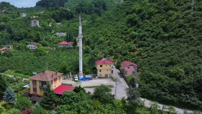Trabzon'da camisiz minareden, 8 yıldır ezan sesi eksik olmuyor