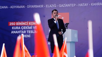 Murat Kurum: Yuvasına kavuşmayan  tek bir depremzede  bırakmayacağız