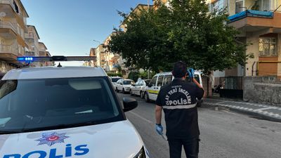 Konya'da alkollü iki arkadaş birbirini bıçakladı