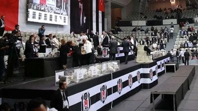 Beşiktaş'ta olağanüstü genel kurul toplantısı