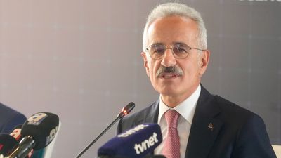 Uraloğlu: 5G'de ilk sinyali 2026'da alırız