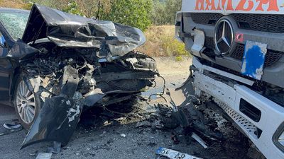 İznik-Yenişehir yolunda feci kaza: 1 ölü 2 yaralı