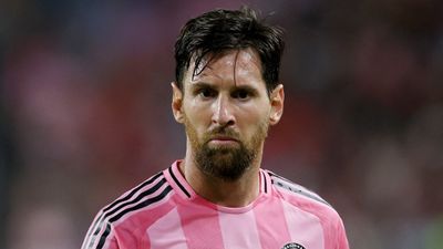 Lionel Messi'ye tribündeki hayranından evlilik teklifi
