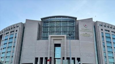 Ekrem İmamoğlu'na cumhuriyet savcılarına hakaretten dava açıldı