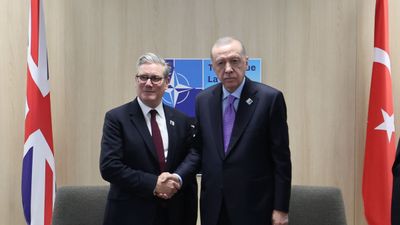 Cumhurbaşkanı Erdoğan'dan Lahey'de diplomasi trafiği