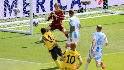 Borussia Dortmund ve Fluminense son 16 turuna yükseldi