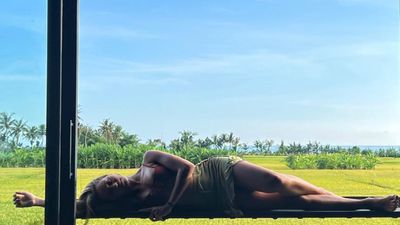 Hamdi Alkan'ın kızı Zeynep Alkan ameliyat olduğunu duyurdu: 