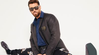 Can Yaman yeni sevgilisi Sara Bluma'yı paylaştı! Pozlar gündem oldu