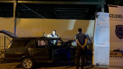 Aydın'da otomobili kundaklanan kadın kocasından şikayetçi oldu