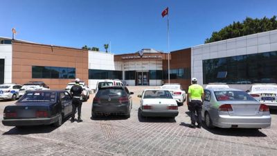 Mersin'de trafiği kapatıp drift atanlara 52 bin TL ceza