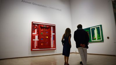 Sanatçı Ahmet Güneştekin, son kişisel sergisini Roma'da açtı