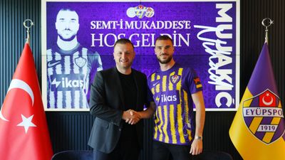 Eyüpspor, Nihad Mujakic'i kiralık olarak kadrosuna kattı