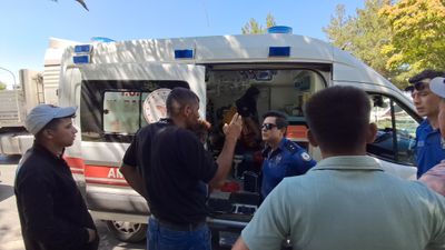 Karaman'da çatıdan düşen çocuk ağır yaralandı