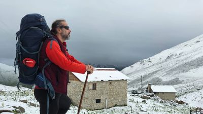 Rize'de Kaçkar Dağları’na gelen turistler karla karşılaştı