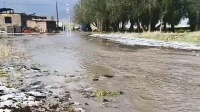 Kars'ta sağanak yağış sele neden oldu
