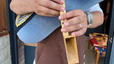 Karadenizde tulum ustaları azalsa da tulumun değeri artıyor