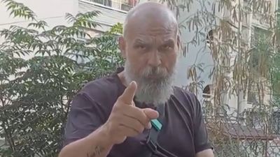 CHP'li sosyologdan Zeydan Karalar'a: Müteahhitler kurtarsın seni
