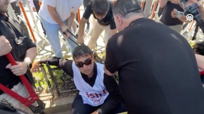 İBB iştiraki firmanın işten çıkardığı çalışanlardan zincirli eylem