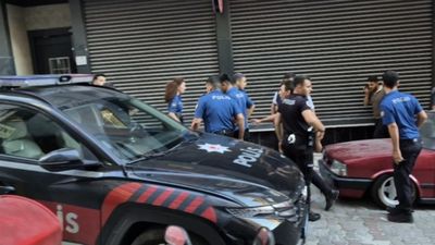 İstanbul Sultangazi'de polislere bıçakla saldıran şüpheli yakalandı