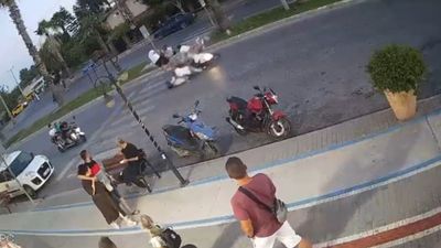 Antalya'da ayakları yerden kesen kaza: 3'ü turist 4 yaralı