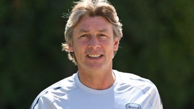 Gabriel Heinze, Arsenal'in antrenör ekibine katıldı