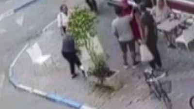 Mersin'de defalarca tekmelediği sokak kedisinin ayağını kırdı